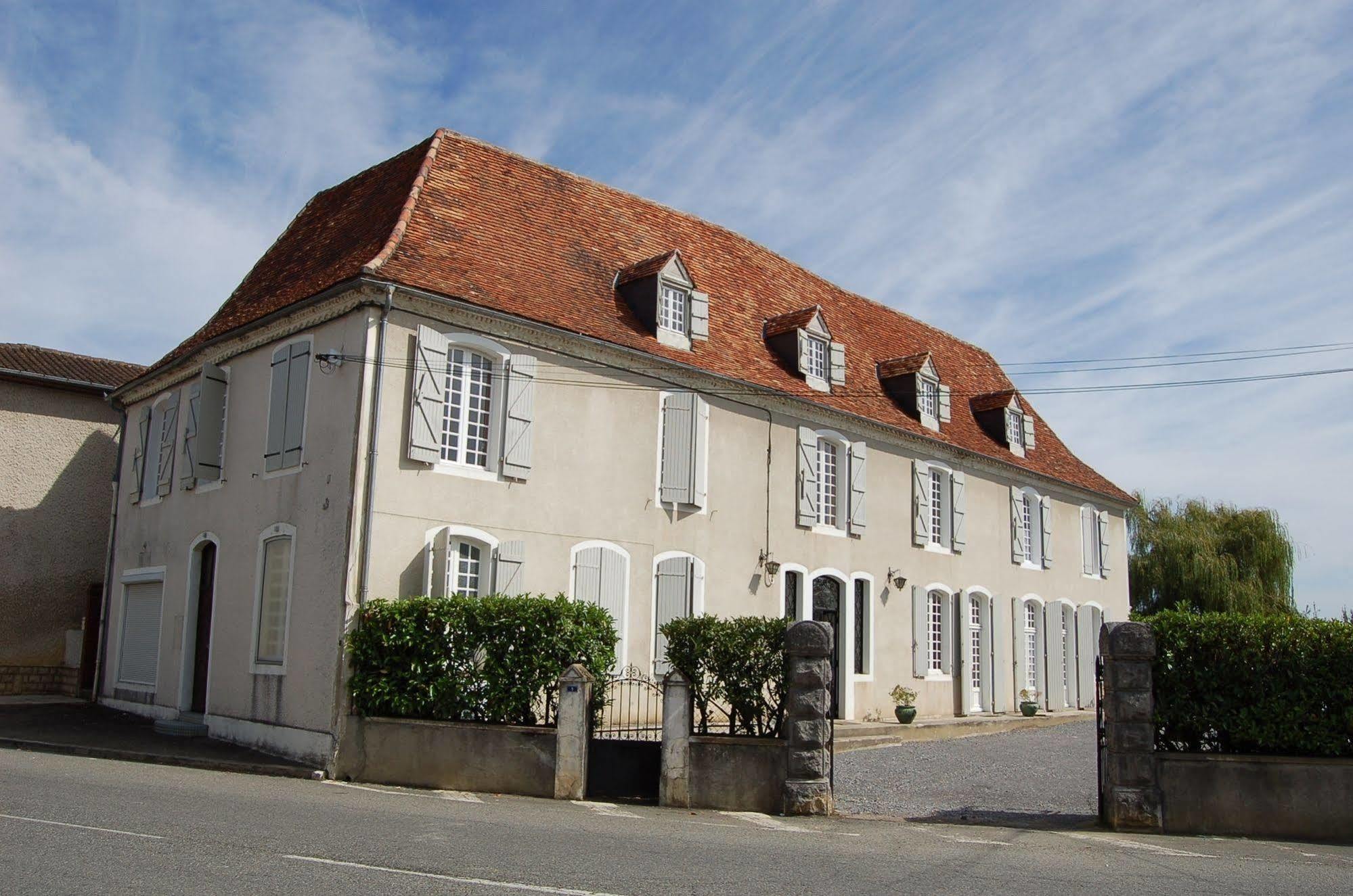 La Maison D'Antan Hotel Arzacq-Arraziguet Exterior photo